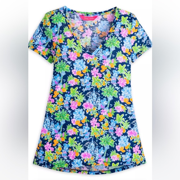 Lilly Pulitzer Tops - Lilly Pulitzer x Disney Mickey and Minnie Mouse Etta V-Neck T-Shirt NWT Size M